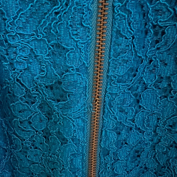 Lace cocktail dress - Picture 8 of 8